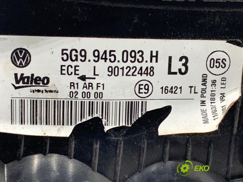 VW GOLF VII Kombi 2018 85 kW 1.6 TDI 1598 světlo zadní část levá strana vnitřní 5G9945093H (Klika dveří ostatní)