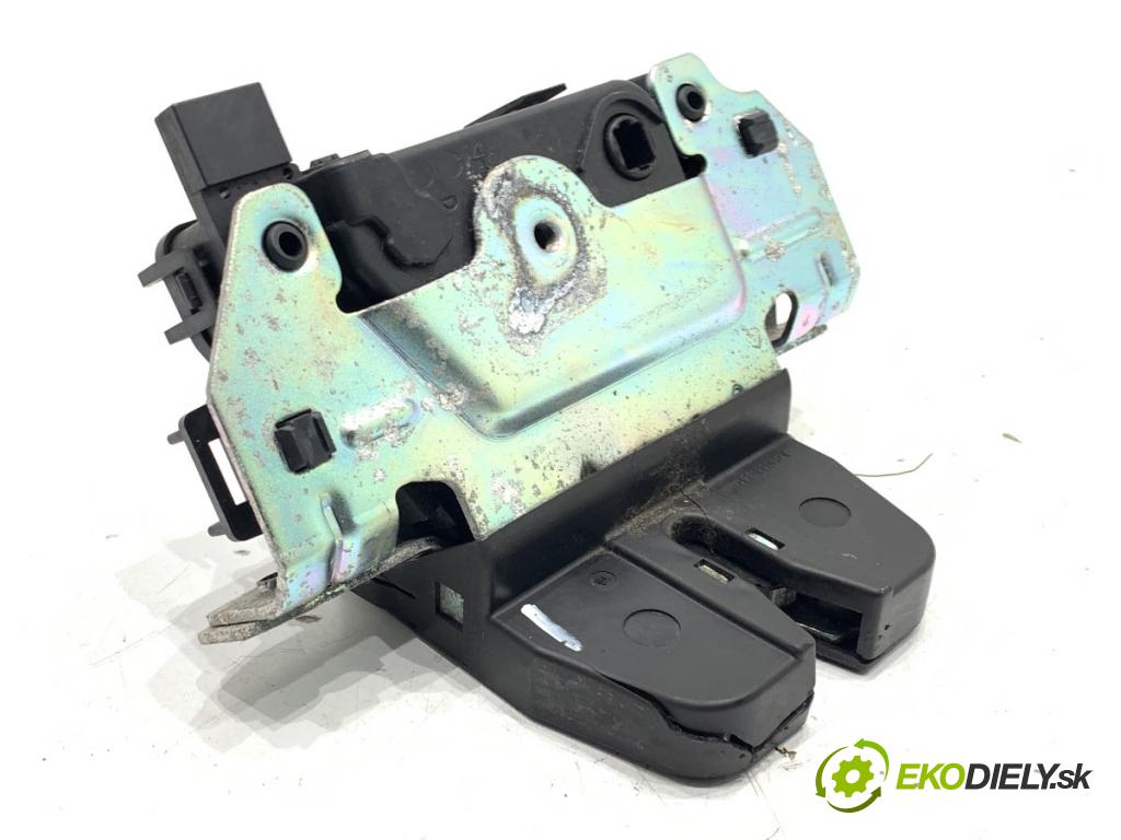 OPEL ASTRA H liftback 2006 77 kW 1.6 (L48) 1598 zámok dverí zad