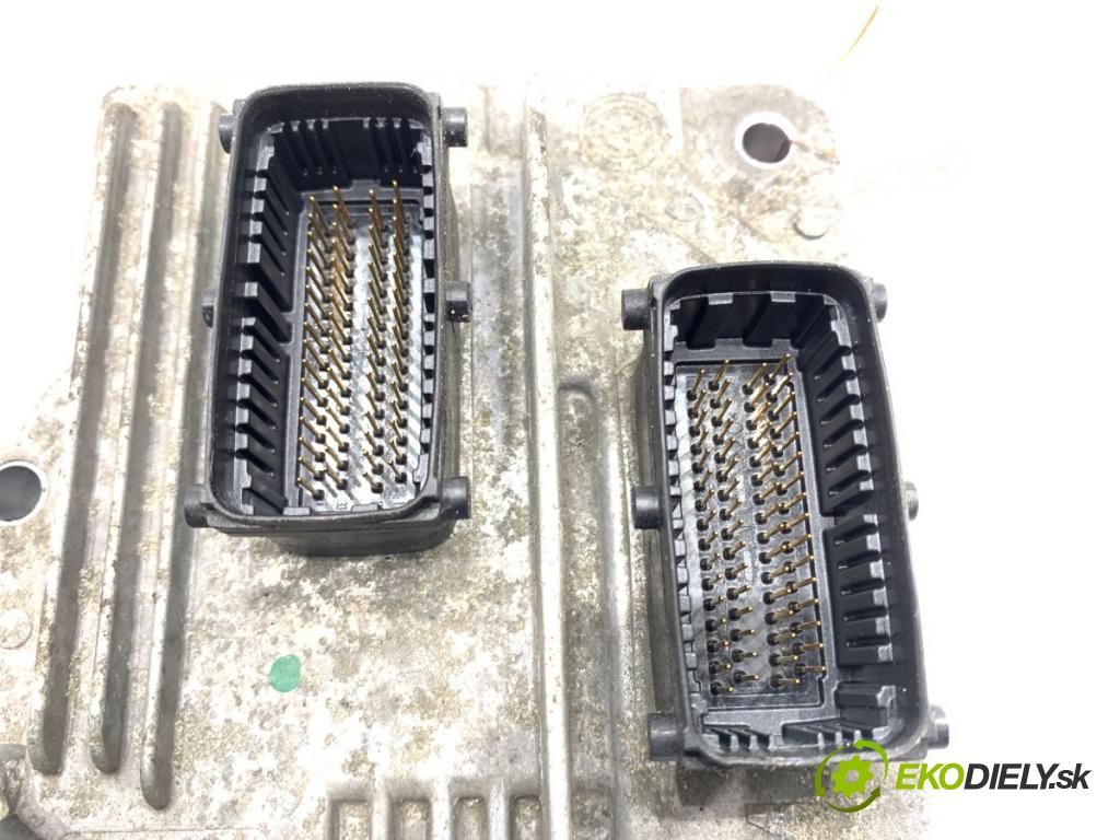 OPEL ASTRA H liftback 2006 77 kW 1.6 (L48) 1598 riadiaca jednotka Motor 55561172 (Riadiaca jednotka)