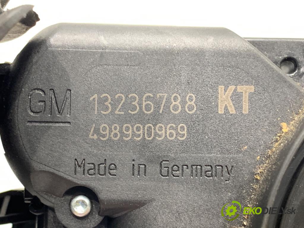 OPEL ASTRA H liftback 2006 77 kW 1.6 (L48) 1598 Prepínač kombinovaný 13236788 (Prepínacie páčky pod volantom)