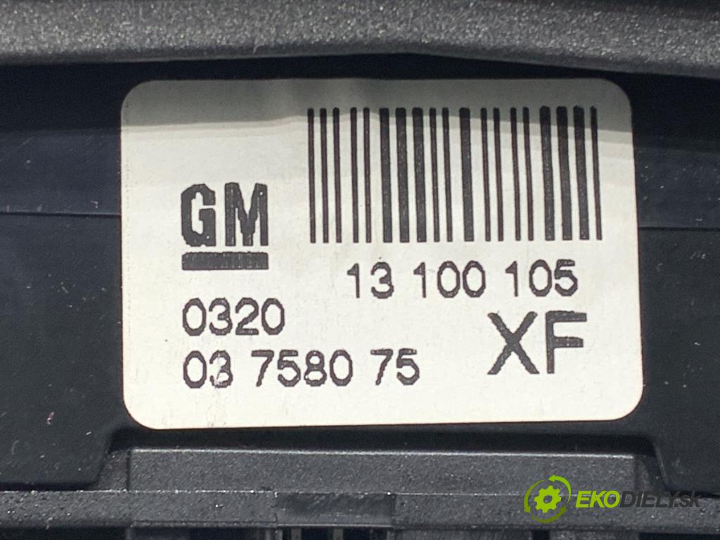OPEL ASTRA H liftback 2006 77 kW 1.6 (L48) 1598 mří topení přední část 13100105
