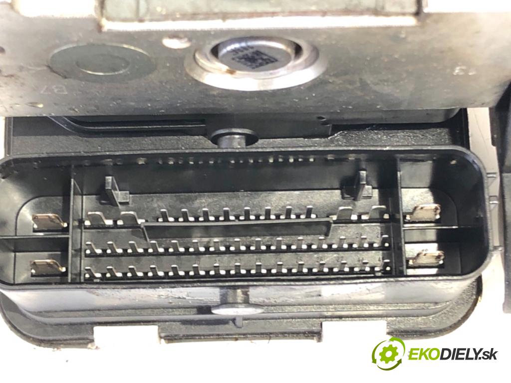 VW GOLF VII Kombi 2018 85 kW 1.6 TDI 1598 Pumpa ABS 5Q0614517CQ (Pumpa ABS)