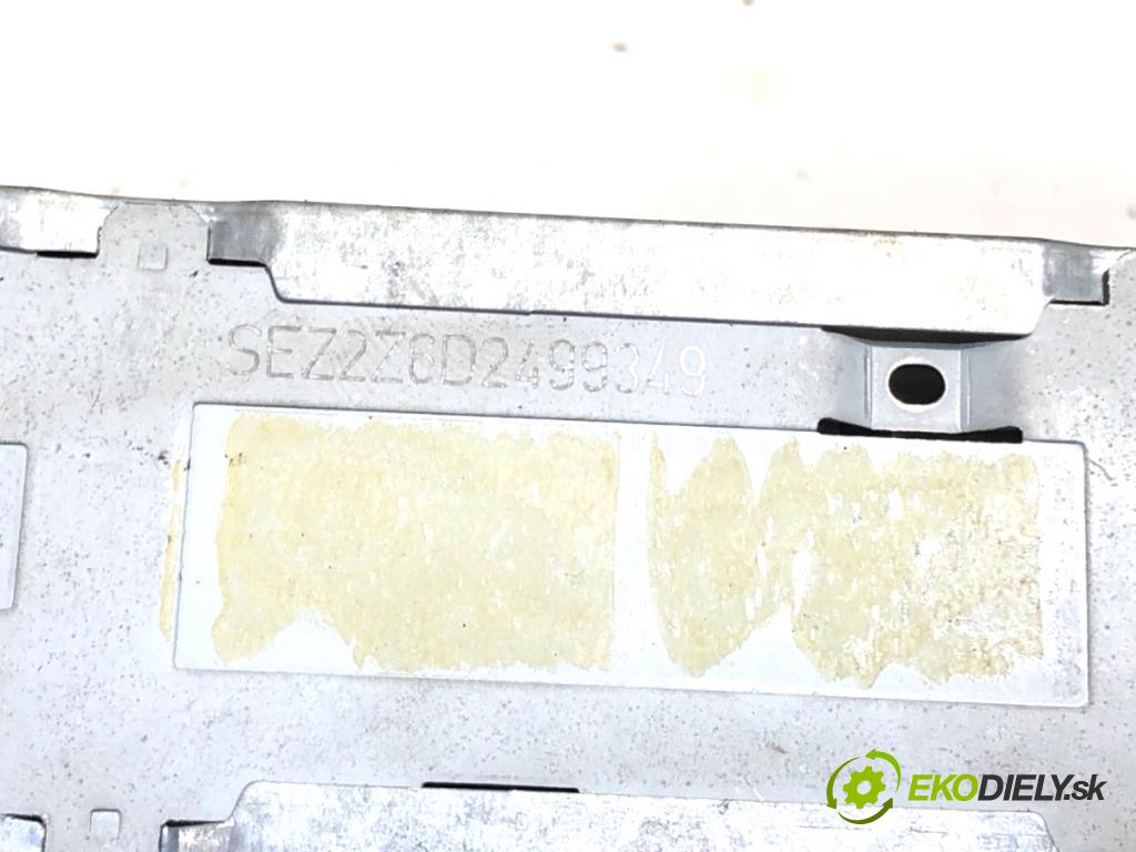 SEAT LEON I liftback 2004 81 kW 1.9 TDI 1896 RADIO  (Audio zariadenie)