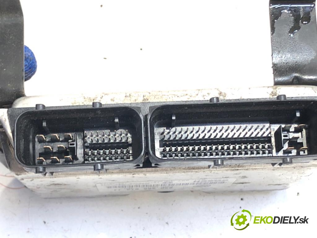 SEAT LEON I liftback 2004 81 kW 1.9 TDI 1896 riadiaca jednotka Motor 038906012JJ (Riadiaca jednotka)