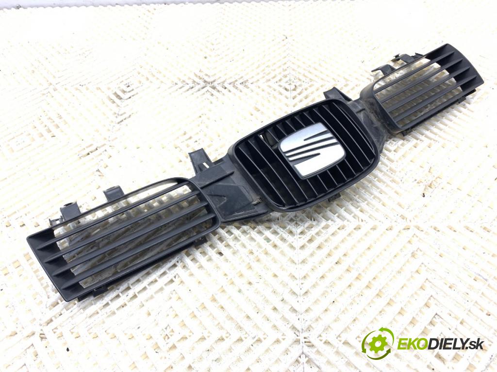 SEAT LEON I liftback 2004 81 kW 1.9 TDI 1896 mřížka maska 1M0853651F (Přední mřížka (maska chladiče))