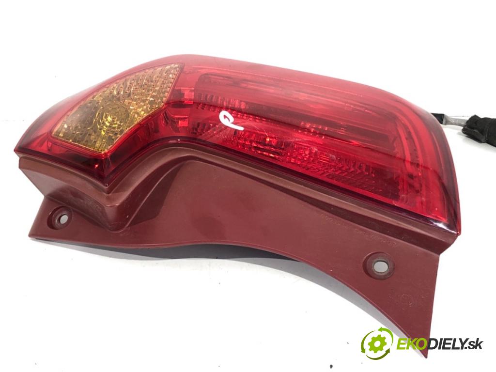KIA PICANTO II liftback 2011 63 kW 1.2 1248 světlo pravý zadní část 92402-1Y0