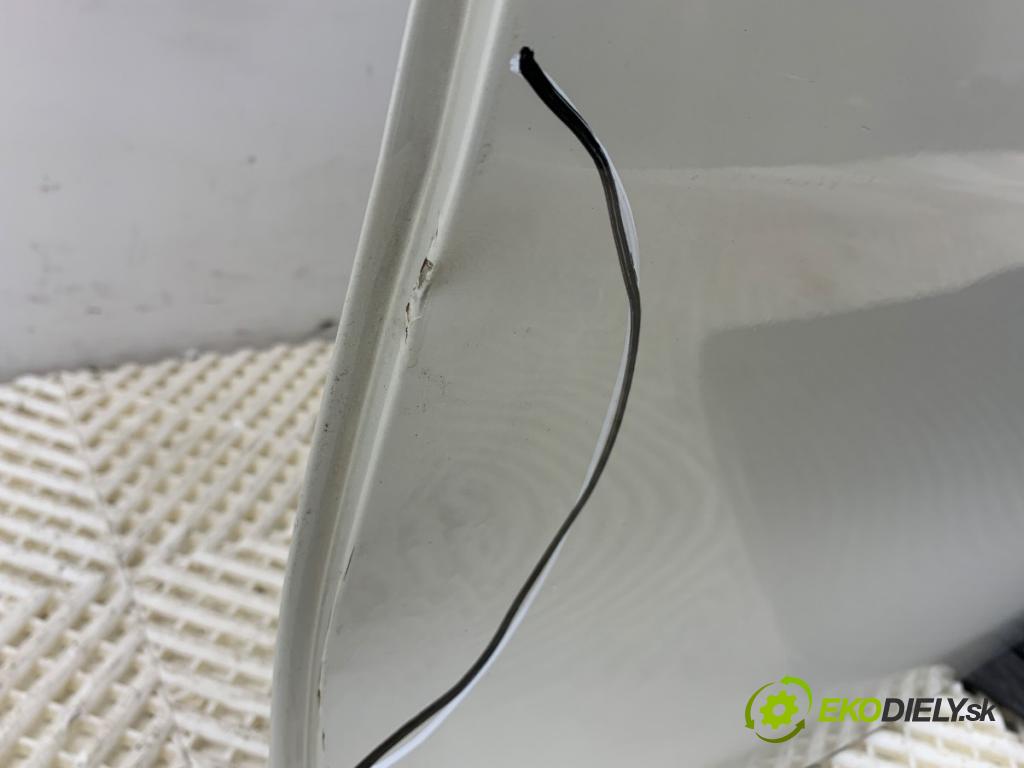 KIA PICANTO II liftback 2011 63 kW 1.2 1248 dveře levý zadní část
