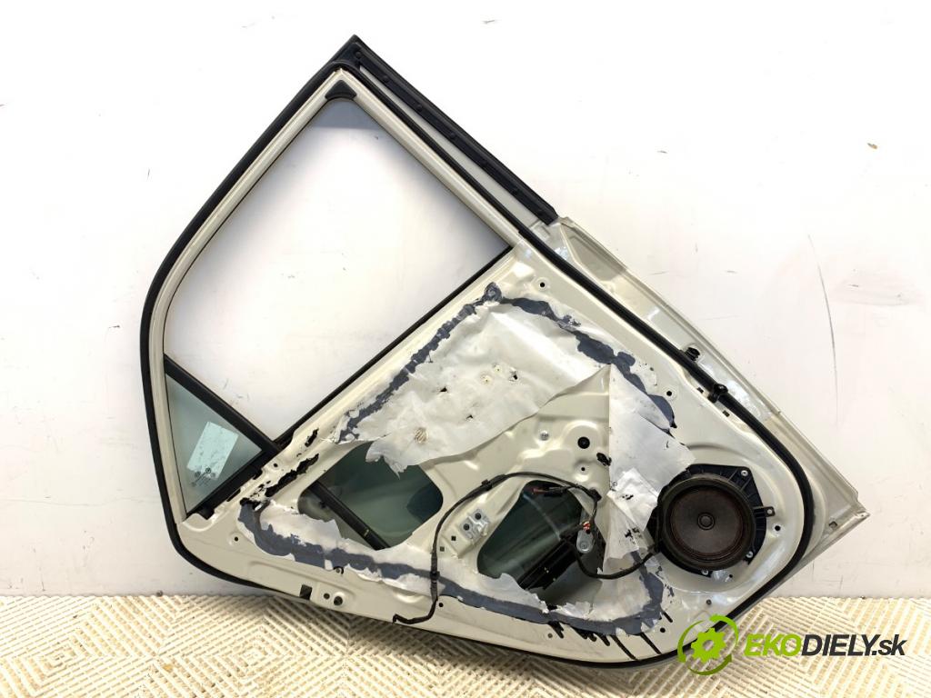 KIA PICANTO II liftback 2011 63 kW 1.2 1248 dveře levý zadní část
