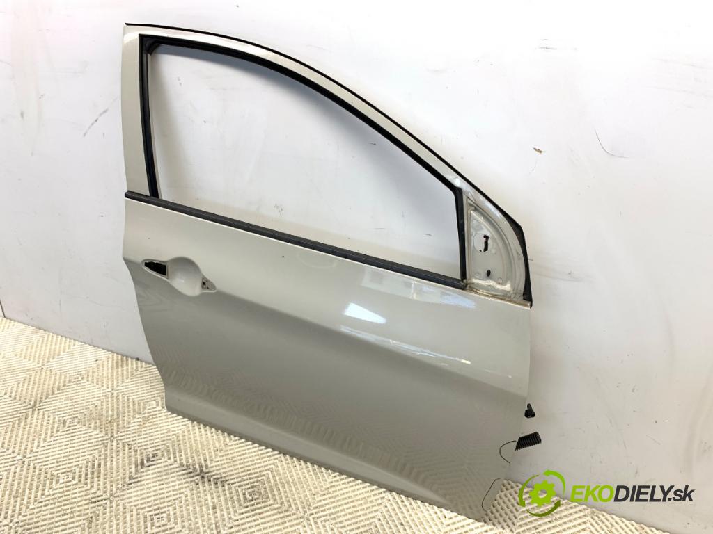 KIA PICANTO II liftback 2011 63 kW 1.2 1248 dveře pravý přední část