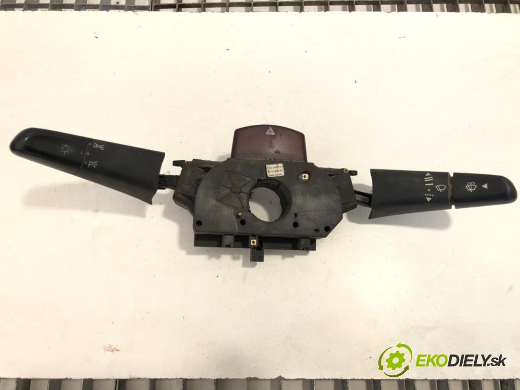 MERCEDES-BENZ W638 Autobus 2003 75 kW 110 CDI 2.2 (638.194) 2148 Prepínač kombinovaný 0015404945 (Prepínacie páčky pod volantom)