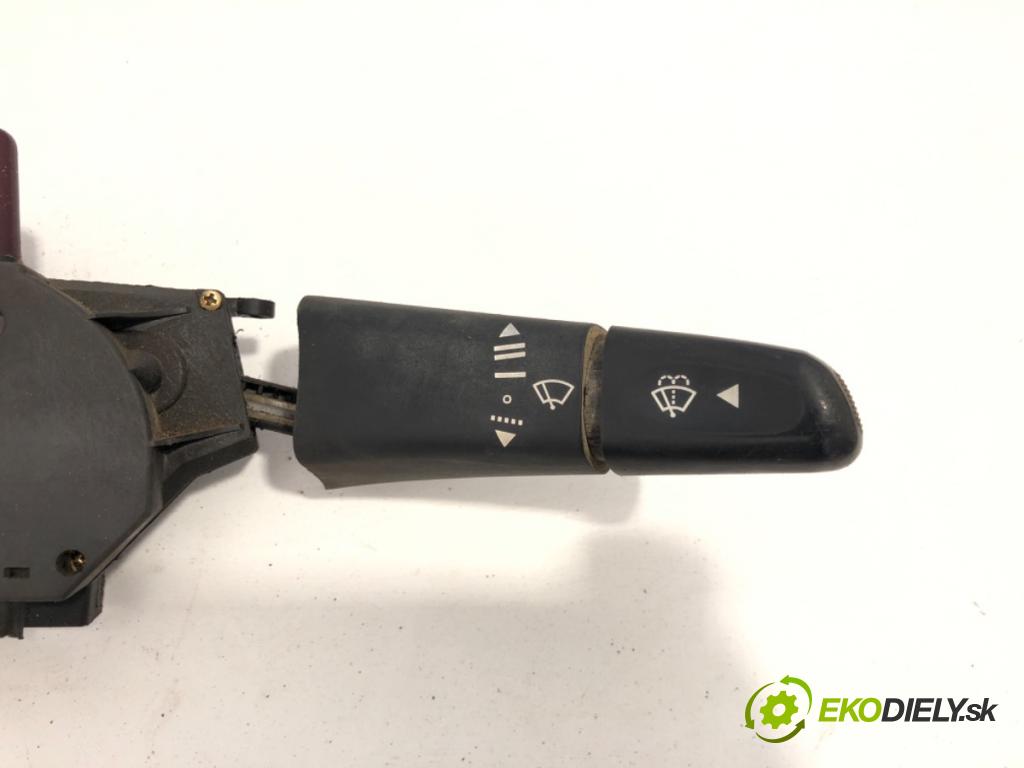 MERCEDES-BENZ W638 Autobus 2003 75 kW 110 CDI 2.2 (638.194) 2148 Prepínač kombinovaný 0015404945 (Prepínacie páčky pod volantom)