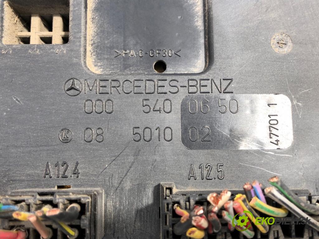 MERCEDES-BENZ W638 Autobus 2003 75 kW 110 CDI 2.2 (638.194) 2148 skříňka poistková 0005400650 (Pojistková skříňka)