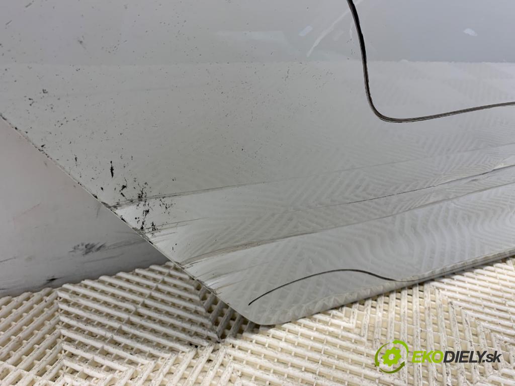 BMW G30 sedan 2019 135 kW 530 e Plug-in-Hybrid 1998 dveře pravý zadní část 300