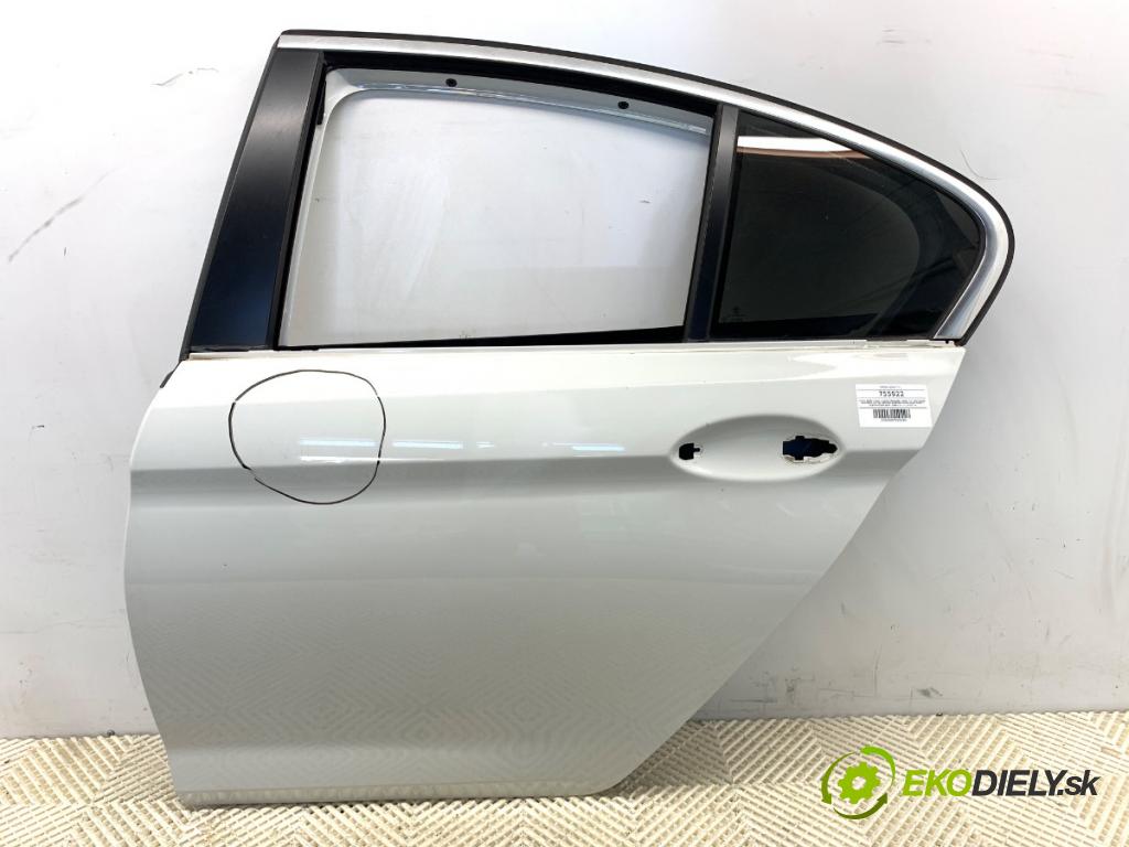 BMW G30 sedan 2019 135 kW 530 e Plug-in-Hybrid 1998 dveře levý zadní část 300