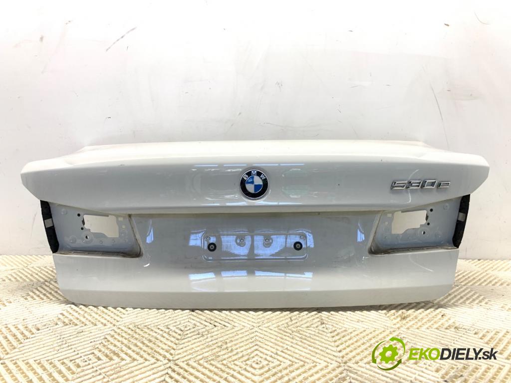 BMW G30 sedan 2019 135 kW 530 e Plug-in-Hybrid 1998 kapota zadní část 300