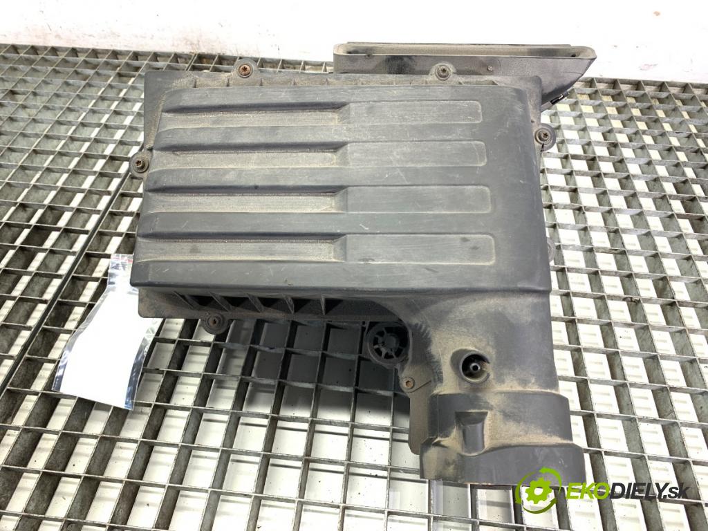 VW PASSAT B8 Kombi 2014 110 kW 2.0 TDI 1968 Obal filtra vzduchu 5Q0129607AF (Obal vzduchového filtra)