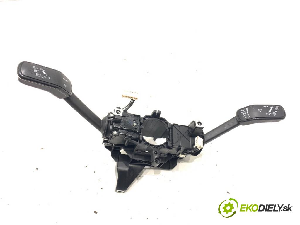 VW PASSAT B8 Kombi 2014 110 kW 2.0 TDI 1968 Prepínač kombinovaný 3Q0953521P (Prepínacie páčky pod volantom)