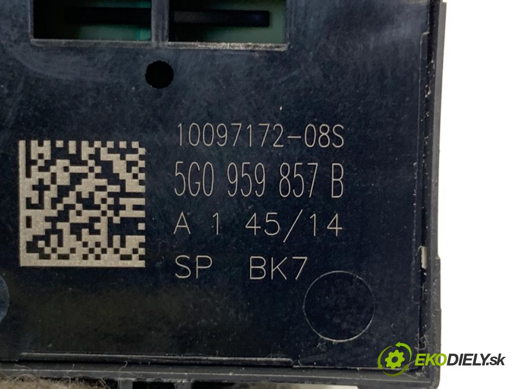 VW PASSAT B8 Kombi 2014 110 kW 2.0 TDI 1968 Prepínač okien 5G0959857B (Prepínacie páčky pod volantom)