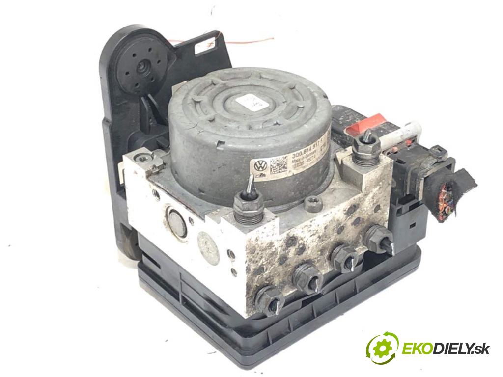 VW PASSAT B8 Kombi 2014 110 kW 2.0 TDI 1968 Pumpa ABS 3Q0614517F (Pumpa ABS)