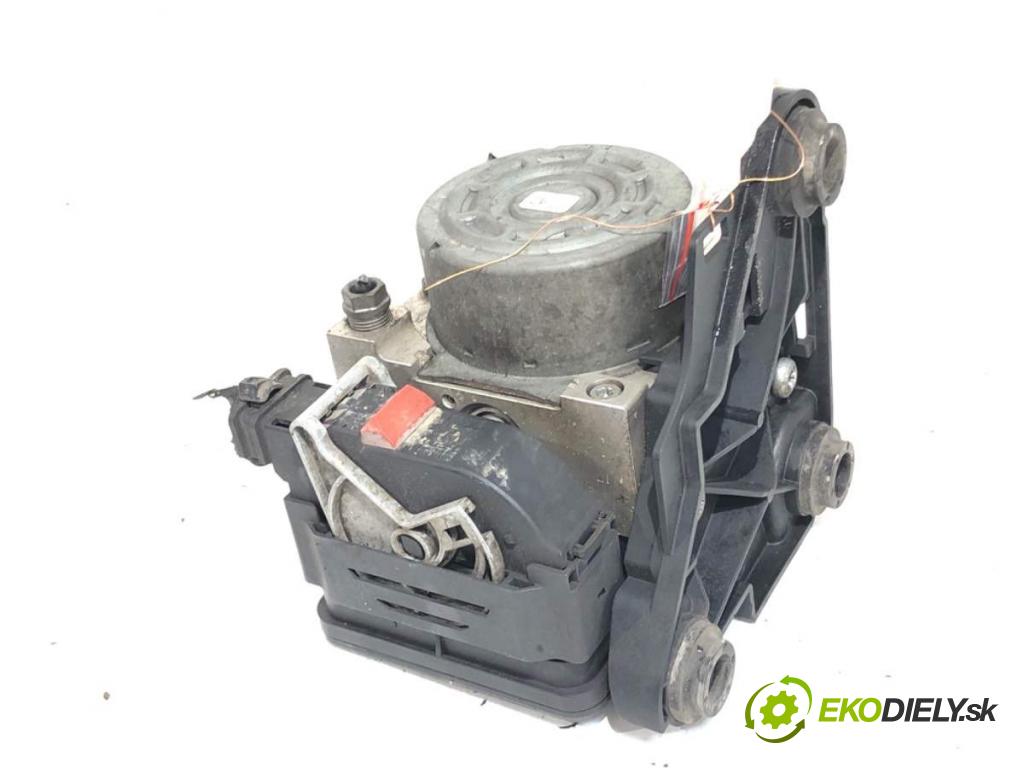 VW PASSAT B8 Kombi 2014 110 kW 2.0 TDI 1968 Pumpa ABS 3Q0614517F (Pumpa ABS)