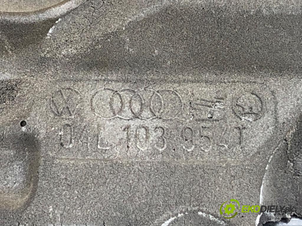 VW PASSAT B8 Kombi 2014 110 kW 2.0 TDI 1968 kryt motora 04L103954T (Kryt motoru )