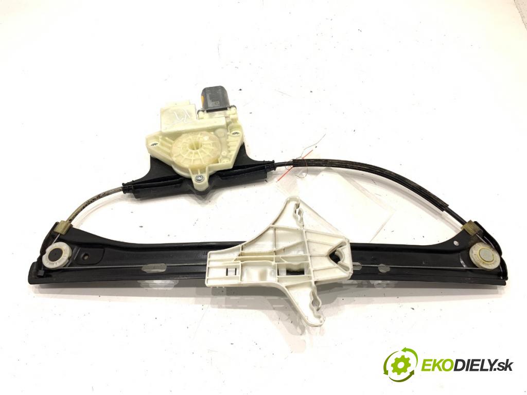 VW PASSAT B8 Kombi 2014 110 kW 2.0 TDI 1968 mechanismus okna pravý zadní část 3G9839462A
