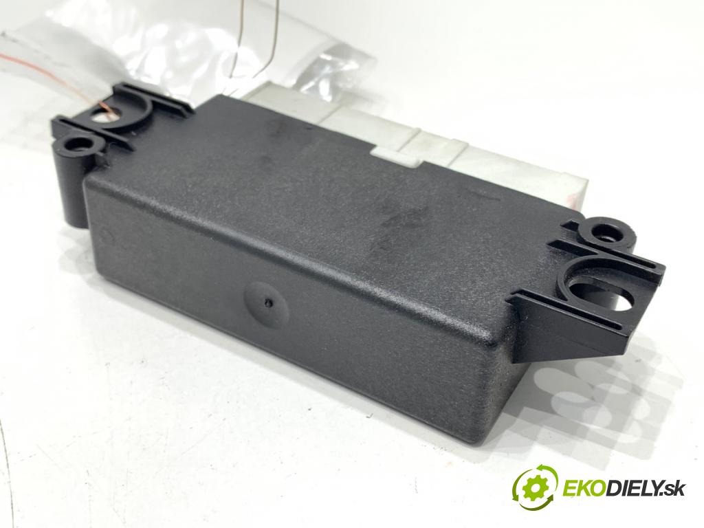 VW PASSAT B8 Kombi 2014 110 kW 2.0 TDI 1968 Modul PDC 5Q0919294H (Riadiaca jednotka ostatné)