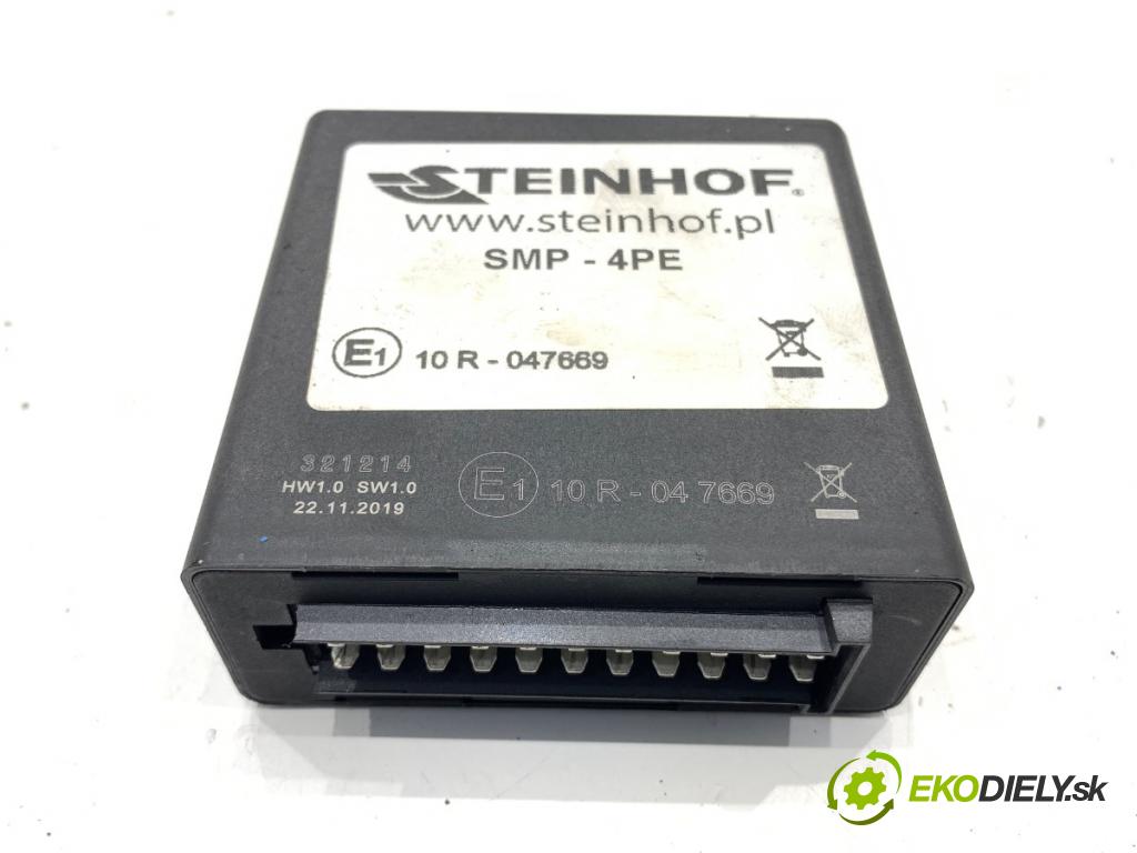 VW PASSAT B8 Kombi 2014 110 kW 2.0 TDI 1968 Modul ťažného oka  (Riadiaca jednotka ostatné)