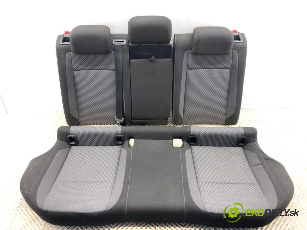 VW PASSAT B8 Kombi 2014 110 kW 2.0 TDI 1968 Sedadlo druhý rad 