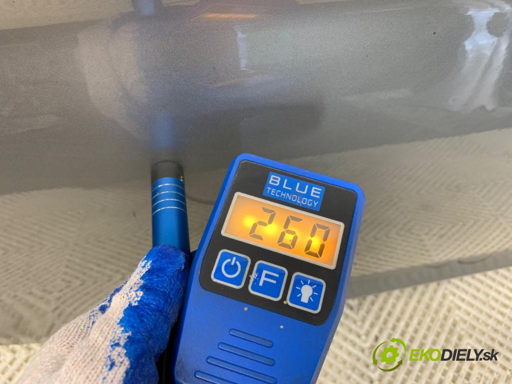 VW PASSAT B8 Kombi 2014 110 kW 2.0 TDI 1968 Dvere pravy zad LB7W