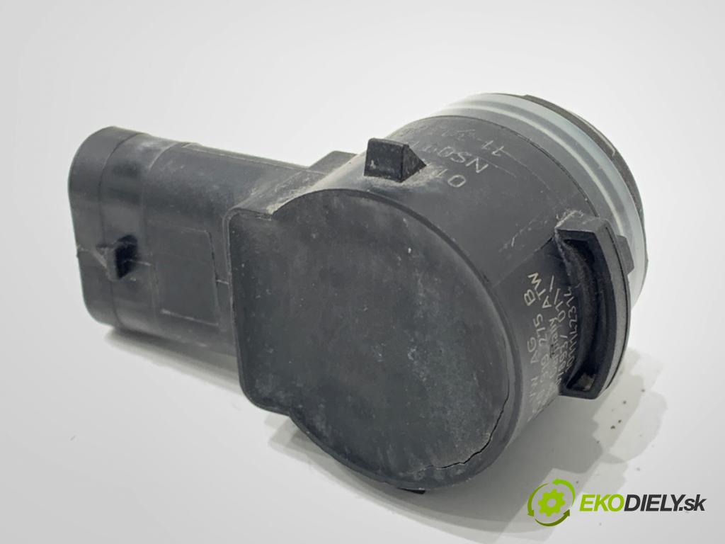 VW PASSAT B8 Kombi 2014 110 kW 2.0 TDI 1968 snímač PDC LB7W 5Q0919275B