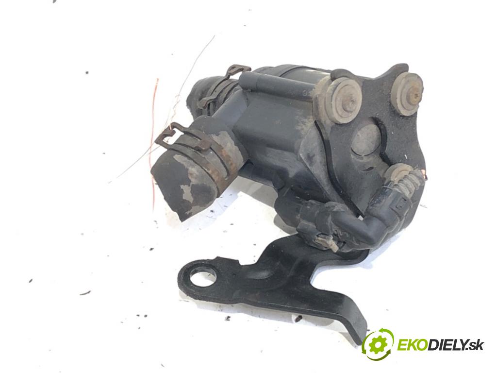 VW PASSAT B8 Kombi 2014 110 kW 2.0 TDI 1968 DALŠÍ: pumpa vody 5Q0121599Q (Vodní pumpa)