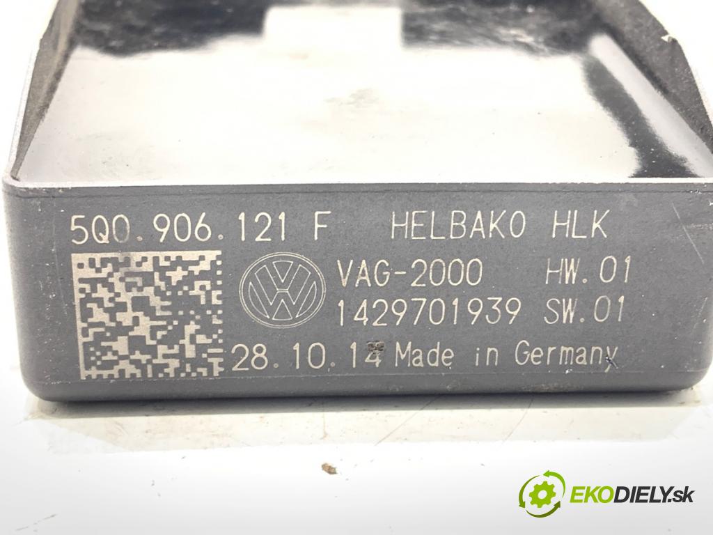 VW PASSAT B8 Kombi 2014 110 kW 2.0 TDI 1968 modul pumpy paliva 5Q0906121F