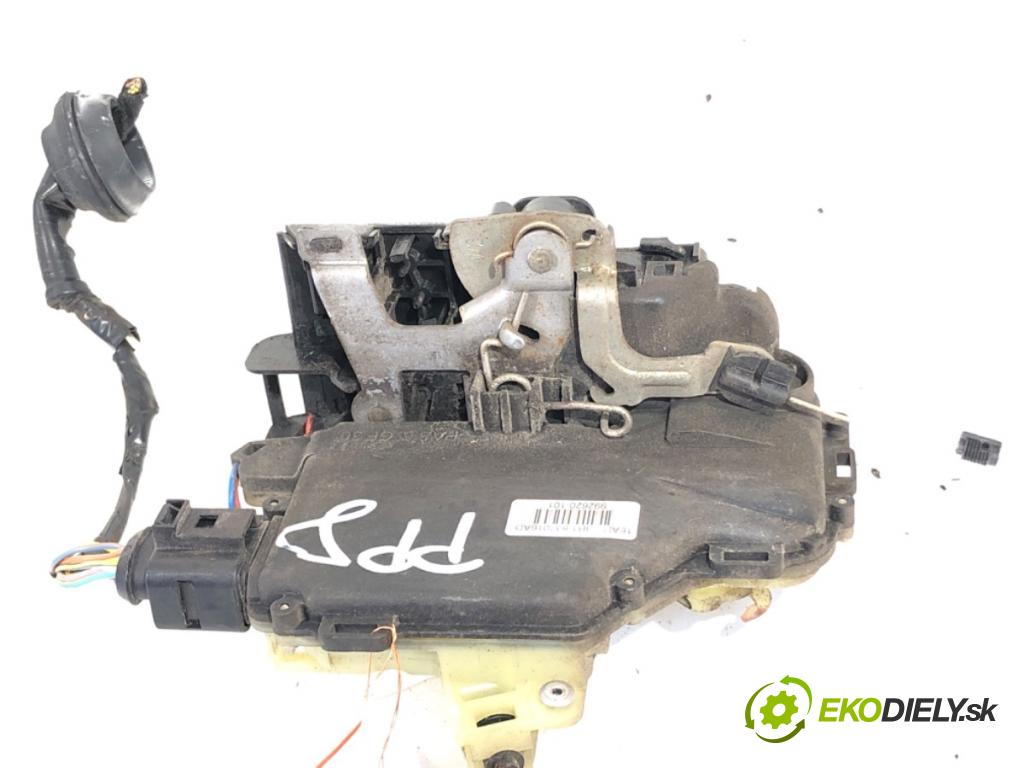 SEAT LEON I liftback 2005 77 kW 1.6 16 V 1598 zámok dveře pravý přední část 3B1837016AD