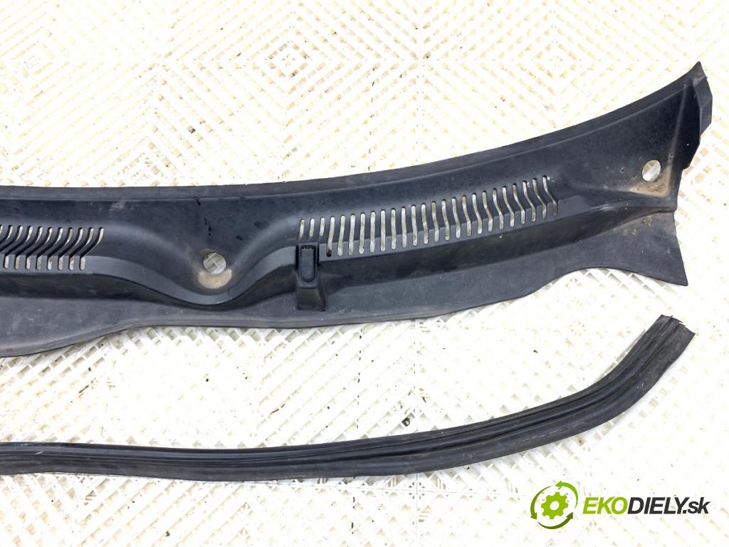 SEAT LEON I liftback 2005 77 kW 1.6 16 V 1598 Torpédo, plast pod čelné okno 1M1853185 (Torpédo (plast pod čelným sklom))