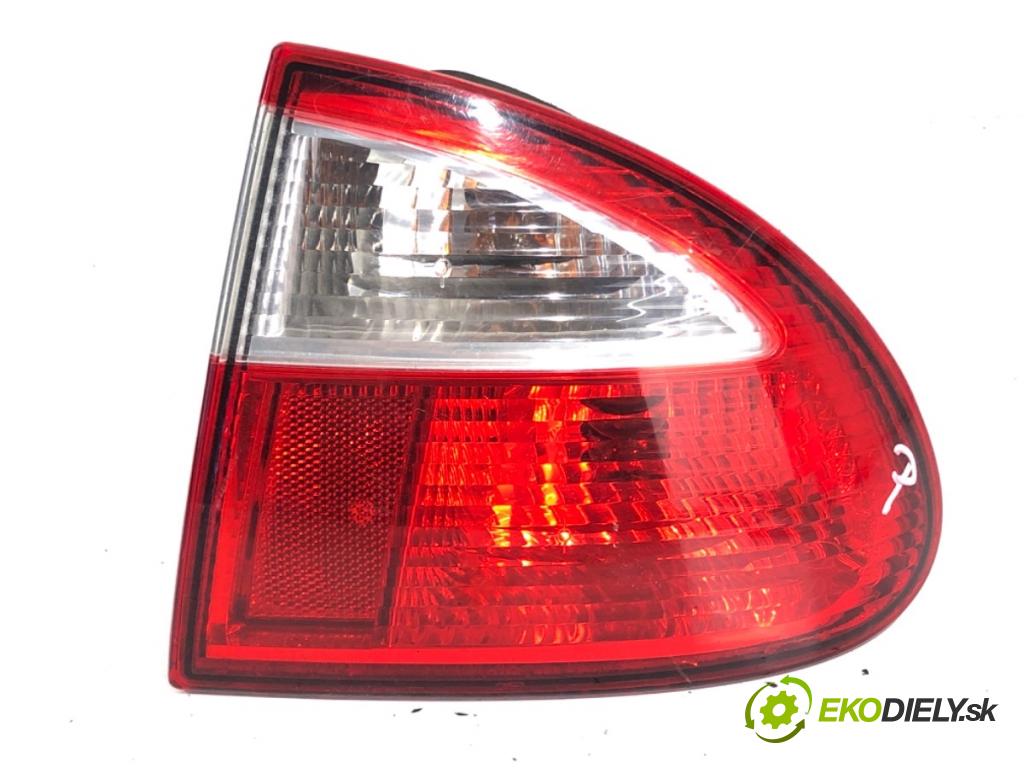 SEAT LEON I liftback 2005 77 kW 1.6 16 V 1598 světlo pravý zadní část 