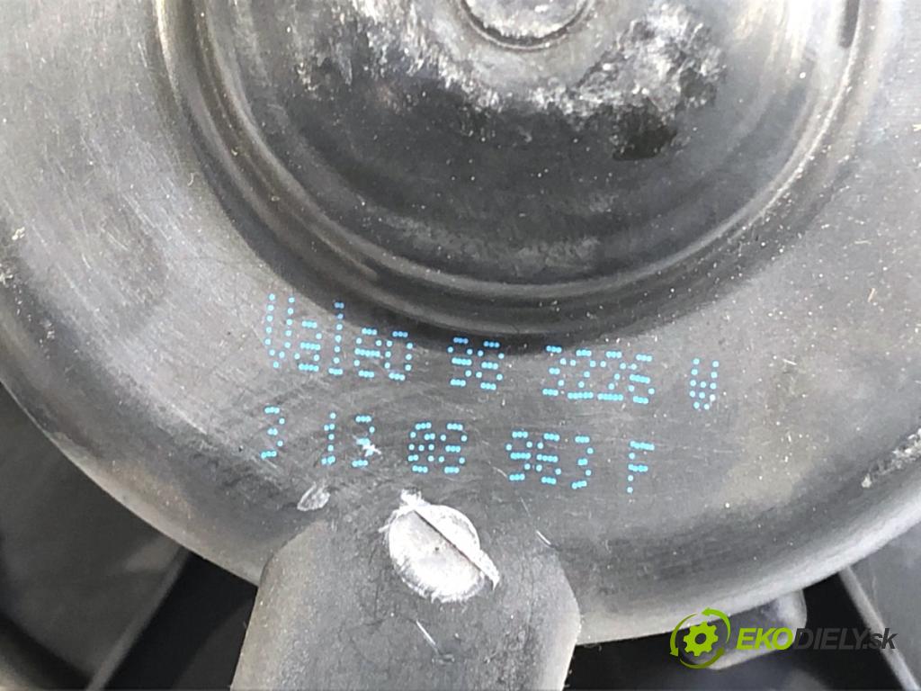 VW GOLF V liftback 2008 59 kW 1.4 16V 1390 ventilátor kúrenia 1K1819015A