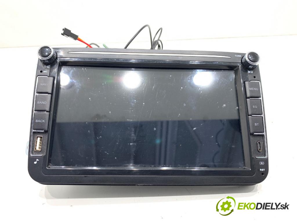 VW GOLF V liftback 2008 59 kW 1.4 16V 1390 RADIO 2 DIN 