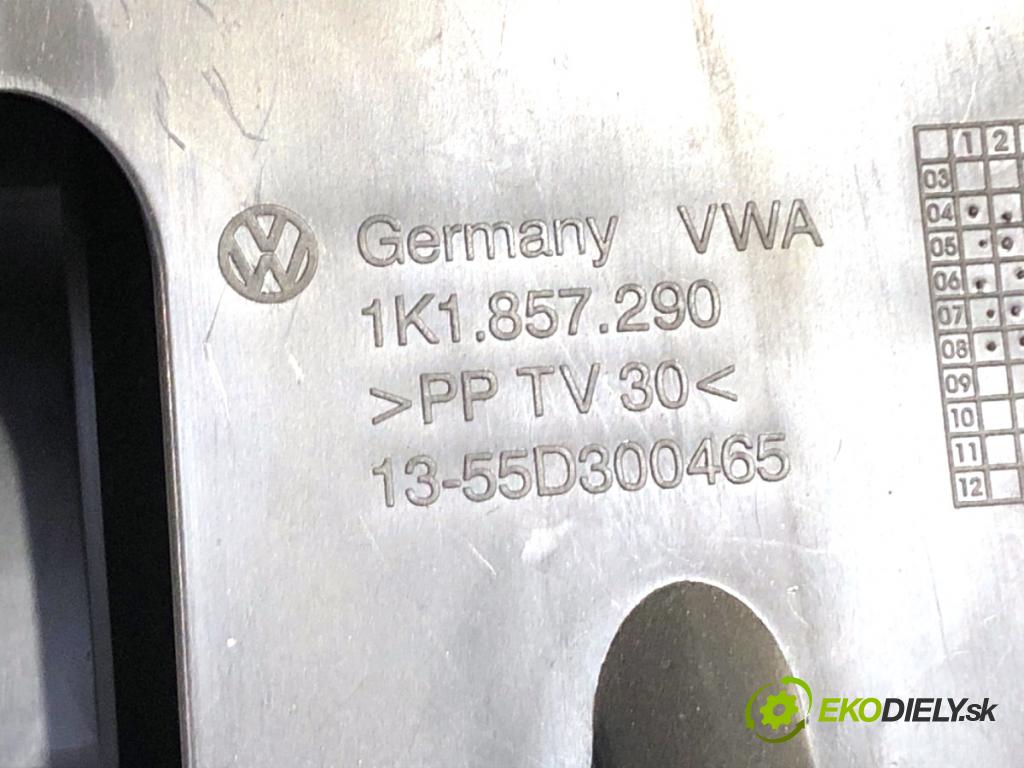 VW GOLF V liftback 2008 59 kW 1.4 16V 1390 Priehradka, kastlík spolujazdca 1K1857290 (Priehradka (kastlík))