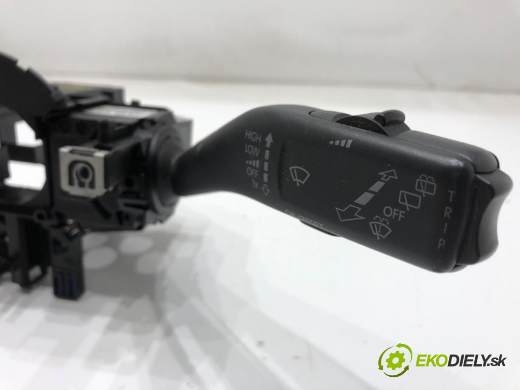 VW GOLF V liftback 2008 59 kW 1.4 16V 1390 Prepínač kombinovaný 1K0953503EP (Prepínacie páčky pod volantom)