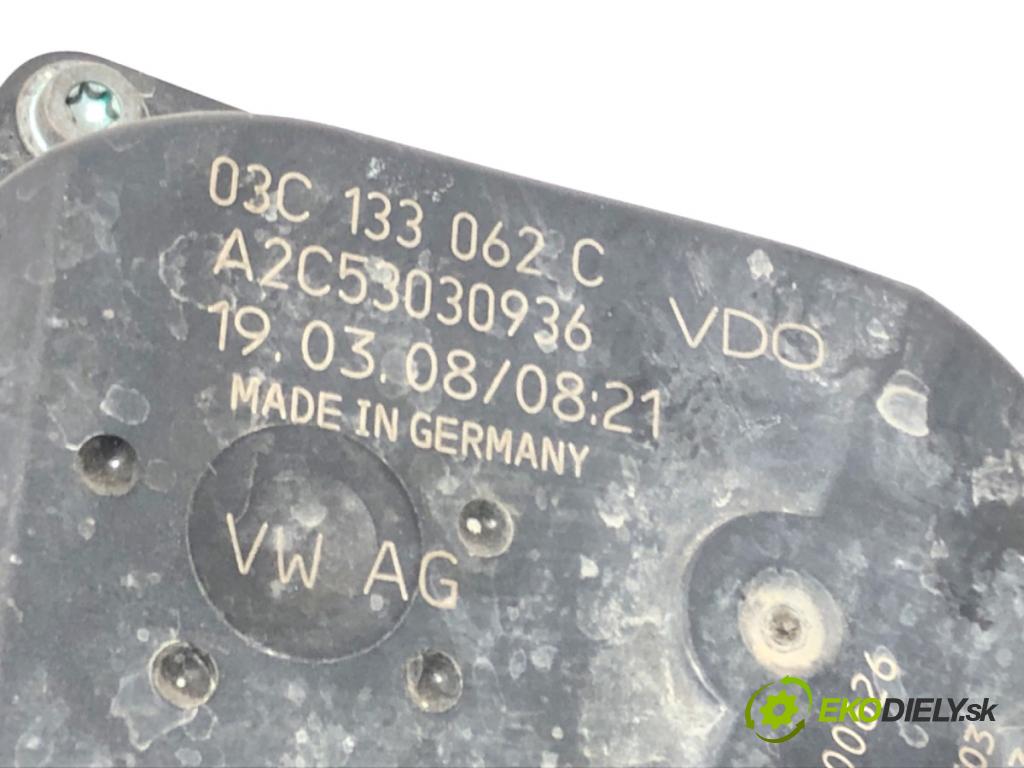 VW GOLF V liftback 2008 59 kW 1.4 16V 1390 Škrtiaca klapka 03C133062C (Škrtiaca klapka)