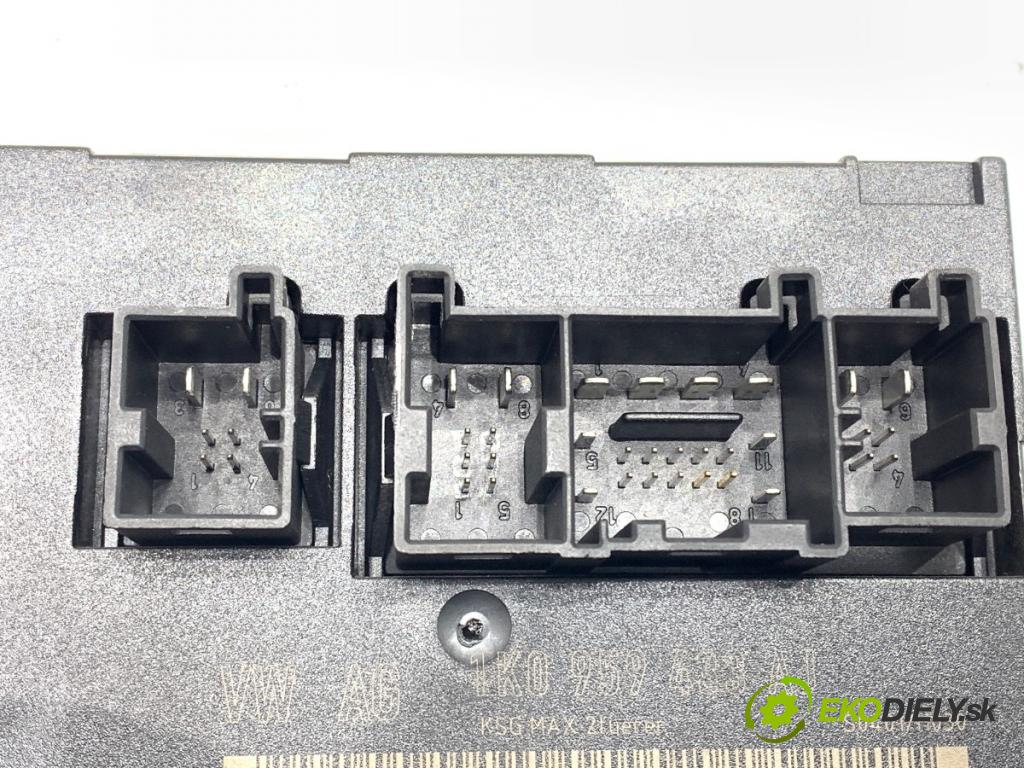 VW GOLF V liftback 2008 59 kW 1.4 16V 1390 modul komfortu 1K0959433AJ (Komfortní modul)