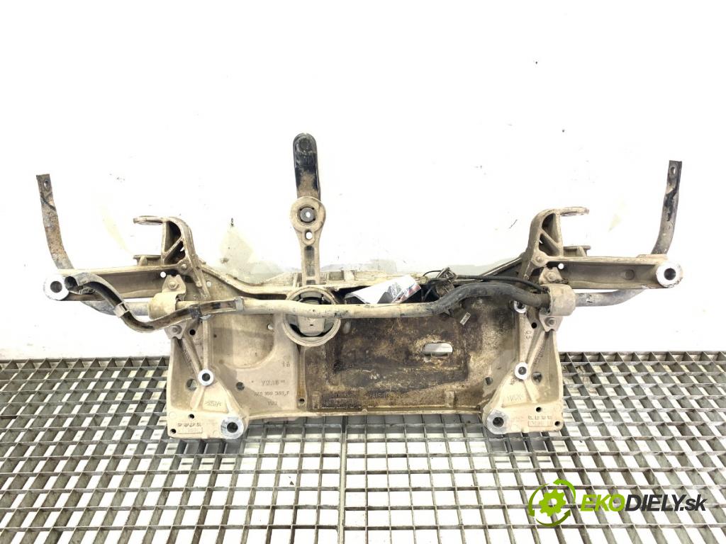 VW GOLF V liftback 2008 59 kW 1.4 16V 1390 výztuha pod motor  (Přední výztuha)