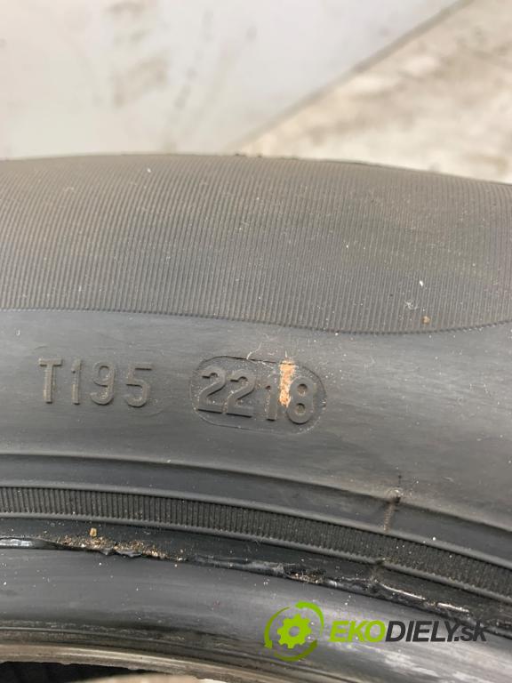 --- --- PNEUMATIKY: 17 215/55 17" PIRELLI