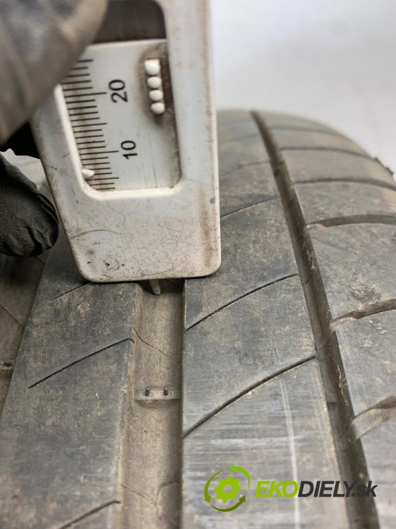 --- --- PNEUMATIKY: 16 205/55 16" MICHELIN