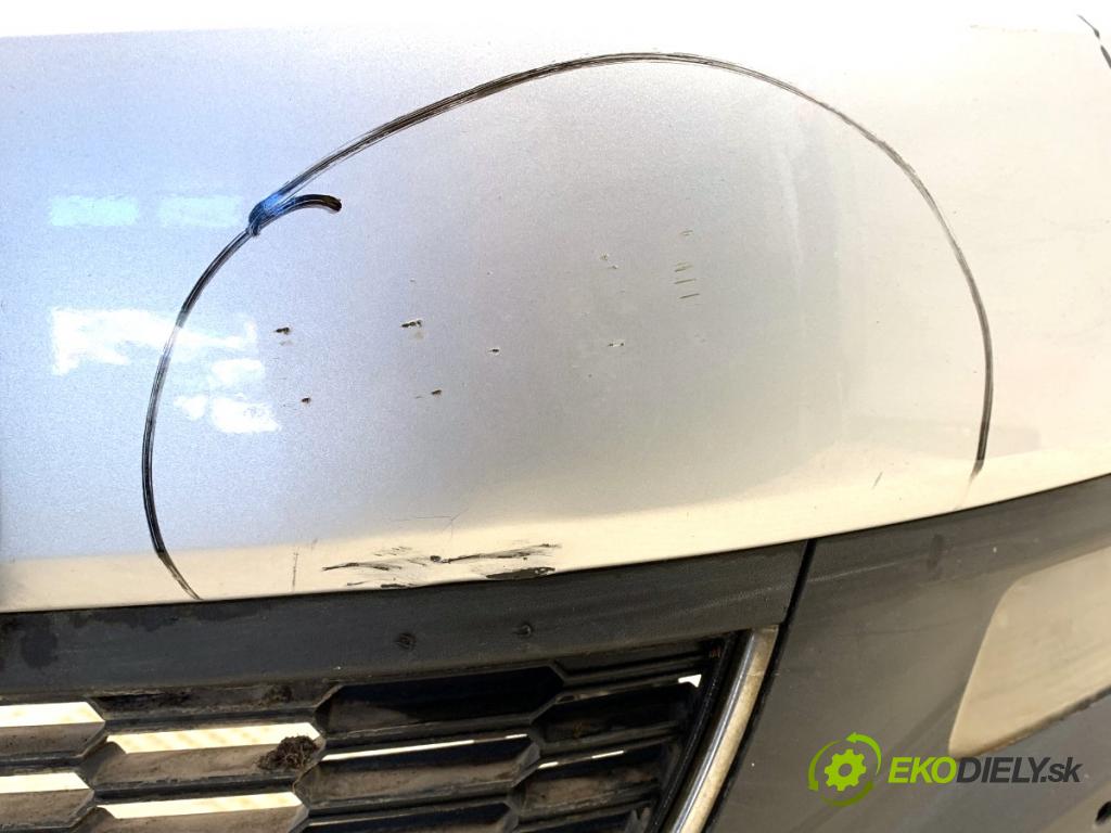 VW POLO V liftback 2013 63 kW 1.4 (6R1) 1390 nárazník přední část  (Klika dveří ostatní)