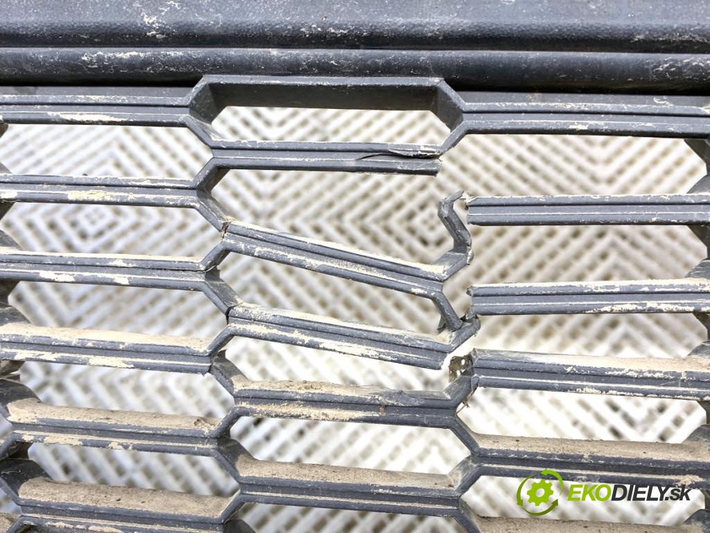VW POLO V liftback 2013 63 kW 1.4 (6R1) 1390 nárazník přední část  (Klika dveří ostatní)