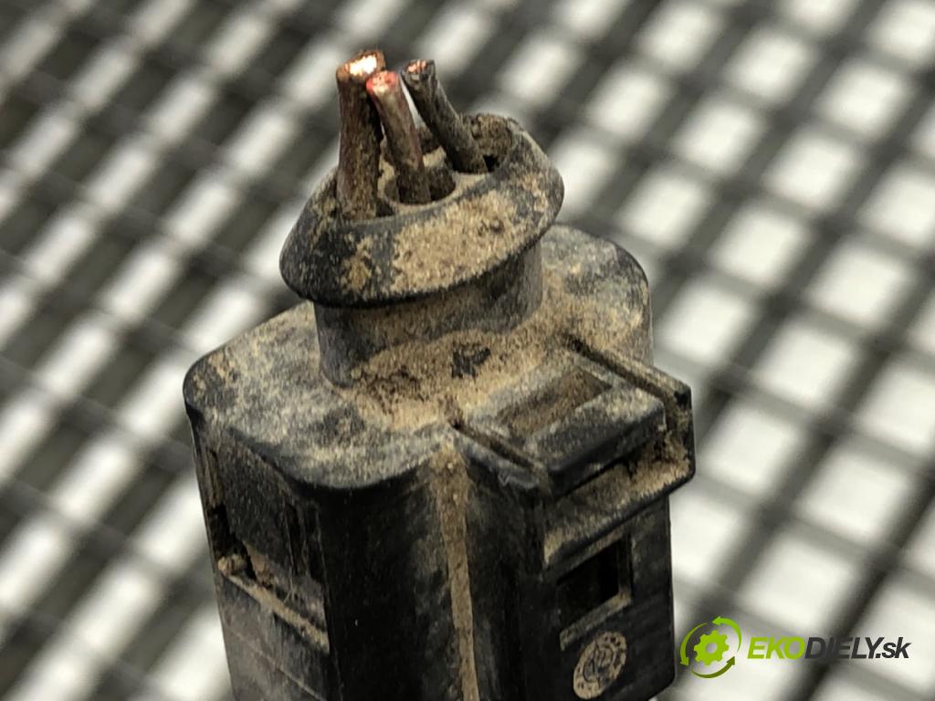 VW POLO V liftback 2013 63 kW 1.4 (6R1) 1390 rúrka klimatizácie 6R1820741P (Rúrka klimatizácie)