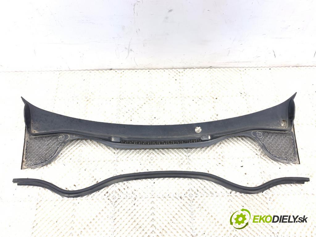 VW POLO V liftback 2013 63 kW 1.4 (6R1) 1390 Torpédo, plast pod čelné okno 6R1819415C (Torpédo (plast pod čelným sklom))