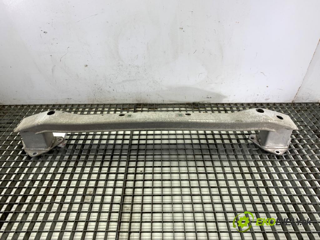 OPEL ASTRA K liftback 2019 81 kW 1.6 CDTi (68) 1598 výztuha nárazníka zadní část  (Zadní výztuha)